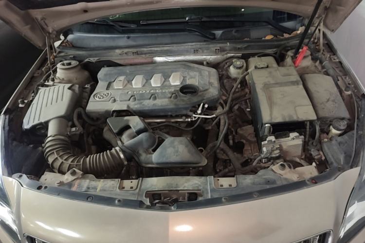 Used Buick Regal 2015 2.0L Leading Fashion Edition Engine Bay