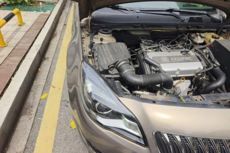 Used Buick Regal 2015 1.6T Leading Technology Model Engine Bay Right