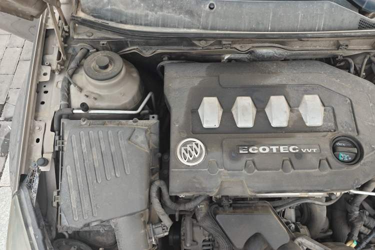 Used Buick Regal 2015 2.0L Leading Fashion Edition Engine Bay Right