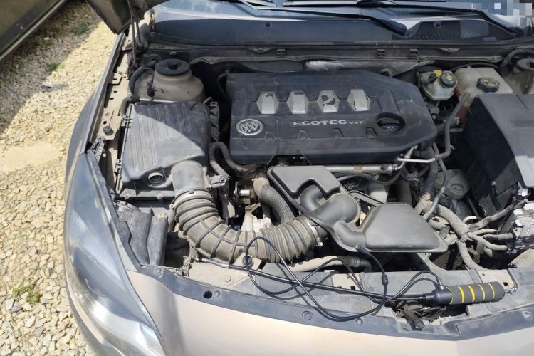 Used Buick Regal 2015 2.0L Leading Fashion Edition Engine Bay Right