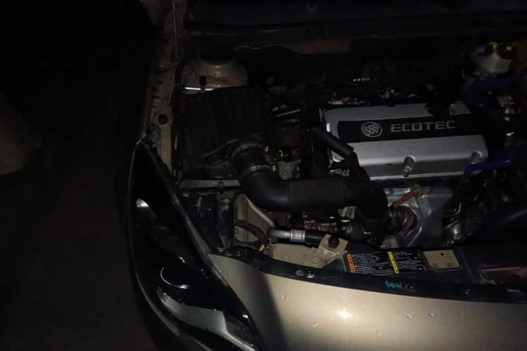 Used Buick Regal 2015 1.6T Elite Tech Model Engine Bay Right