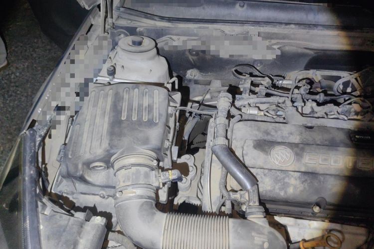 Used Buick Regal 2015 1.6T Elite Tech Model Engine Bay Right