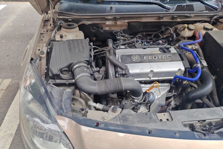 Used Buick Regal 2015 1.6T Elite Tech Model Engine Bay Right