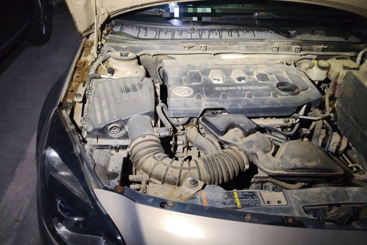 Used Buick Regal 2015 2.0L Leading Fashion Edition Engine Bay Right