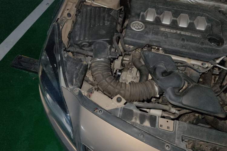 Used Buick Regal 2015 2.0L Leading Fashion Edition Engine Bay Right