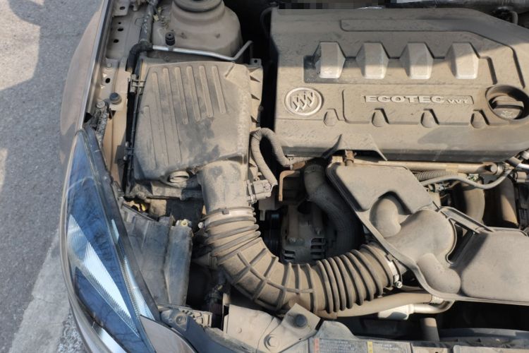 Used Buick Regal 2015 2.0L Leading Fashion Edition Engine Bay Right