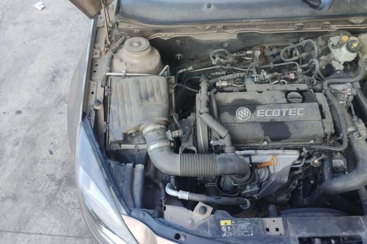 Used Buick Regal 2015 1.6T Leading Technology Model Engine Bay Right