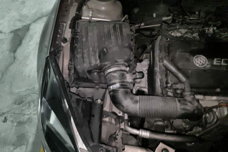 Used Buick Regal 2015 1.6T Fashion Tech Model Engine Bay Right