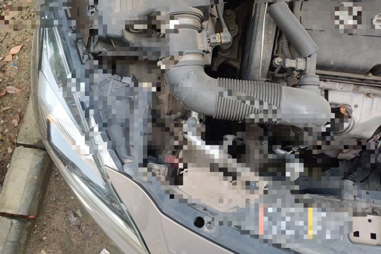 Used Buick Regal 2015 1.6T Leading Technology Model Engine Bay Right