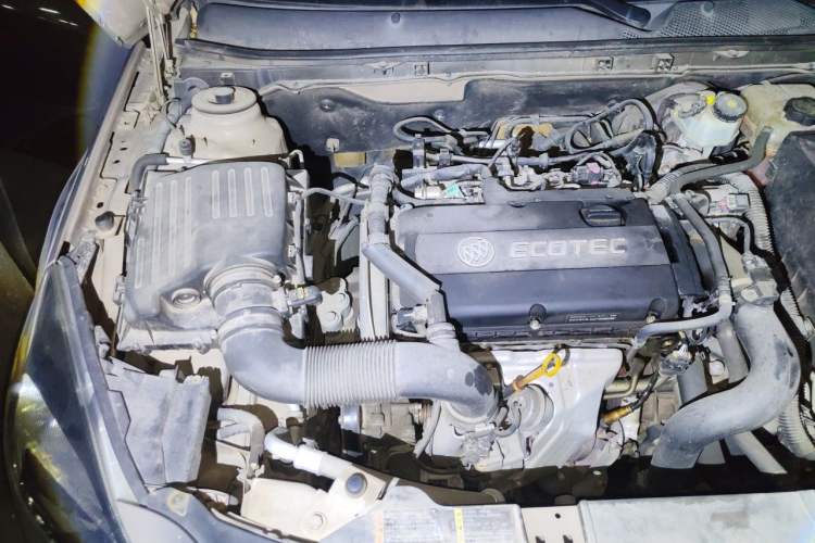 Used Buick Regal 2015 1.6T Leading Technology Model Engine Bay Right