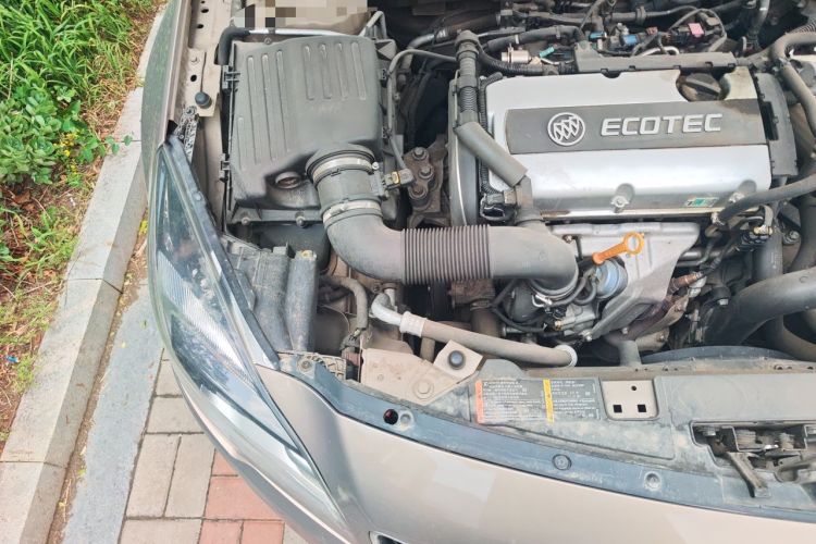 Used Buick Regal 2015 1.6T Elite Tech Model Engine Bay Right