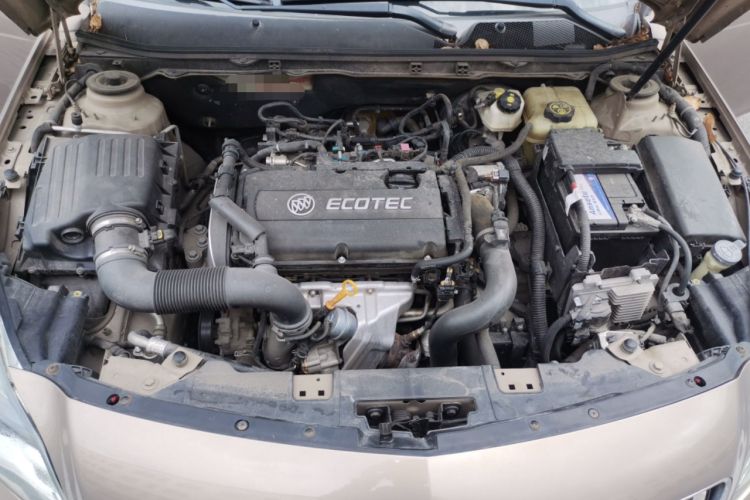 Used Buick Regal 2015 1.6T Elite Tech Model Engine Bay