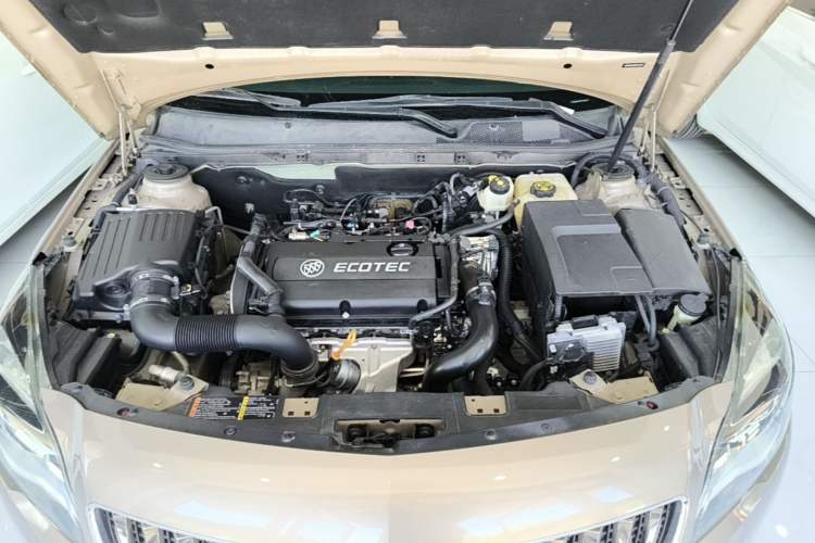 Used Buick Regal 2015 1.6T Elite Tech Model Engine Bay