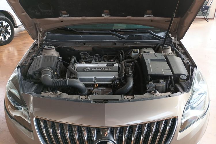Used Buick Regal 2015 1.6T Leading Technology Model Engine Bay