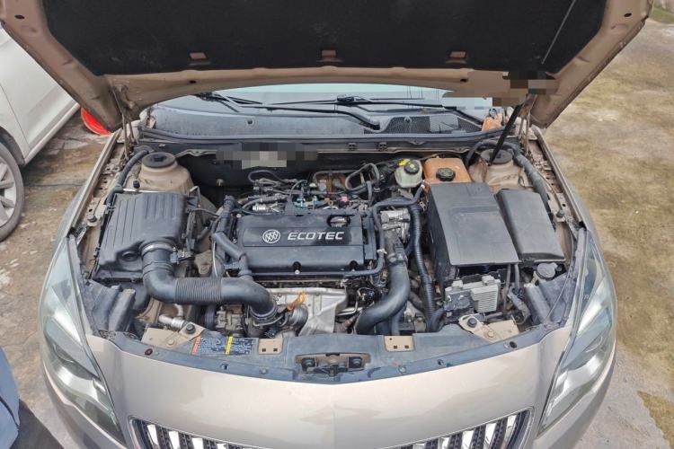 Used Buick Regal 2015 1.6T Leading Technology Model Engine Bay