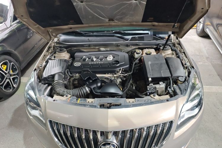 Used Buick Regal 2015 2.0L Leading Fashion Edition Engine Bay
