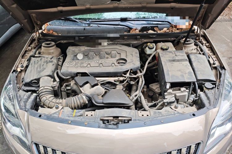 Used Buick Regal 2015 2.0L Leading Fashion Edition Engine Bay