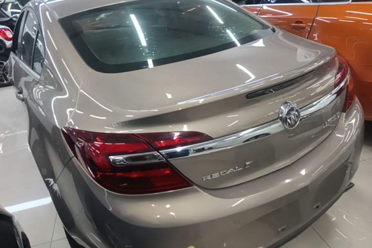 Used Buick Regal 2015 1.6T Leading Technology Model Exterior 2