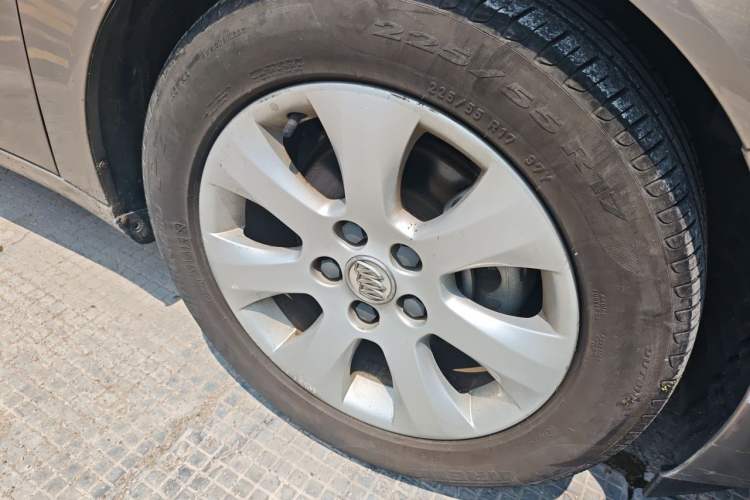 Used Buick Regal 2015 2.0L Leading Fashion Edition Exterior 7