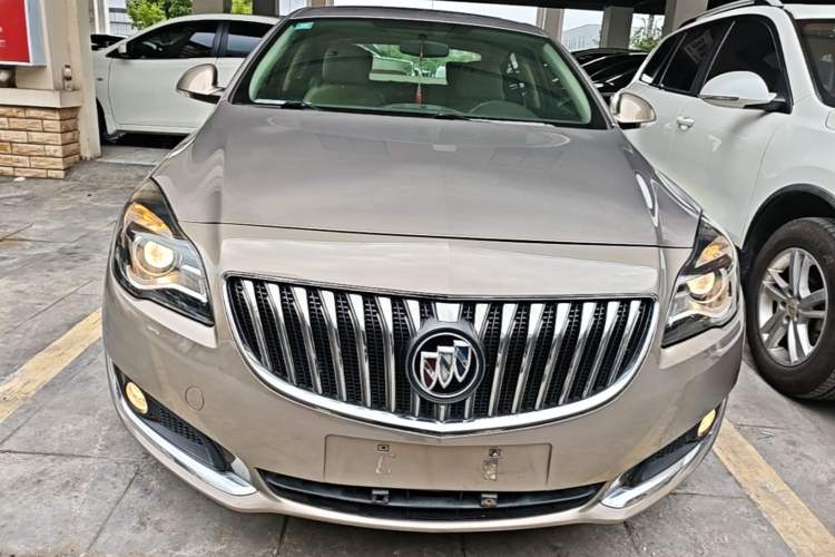 Used Buick Regal 2015 2.0L Leading Fashion Edition Front