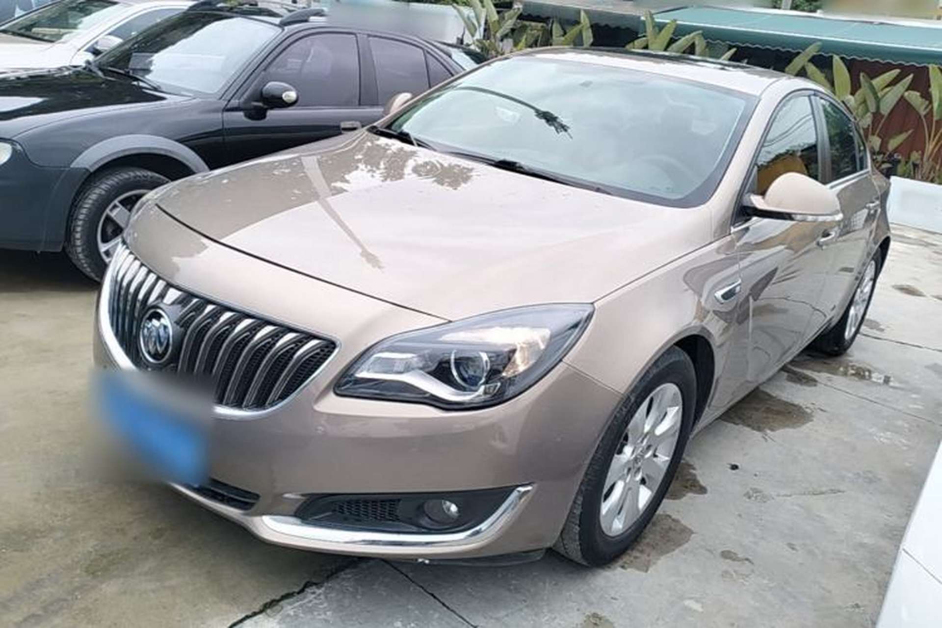 Used Buick Regal 2015 1.6T Leading Technology Model Front Left 45 Deg