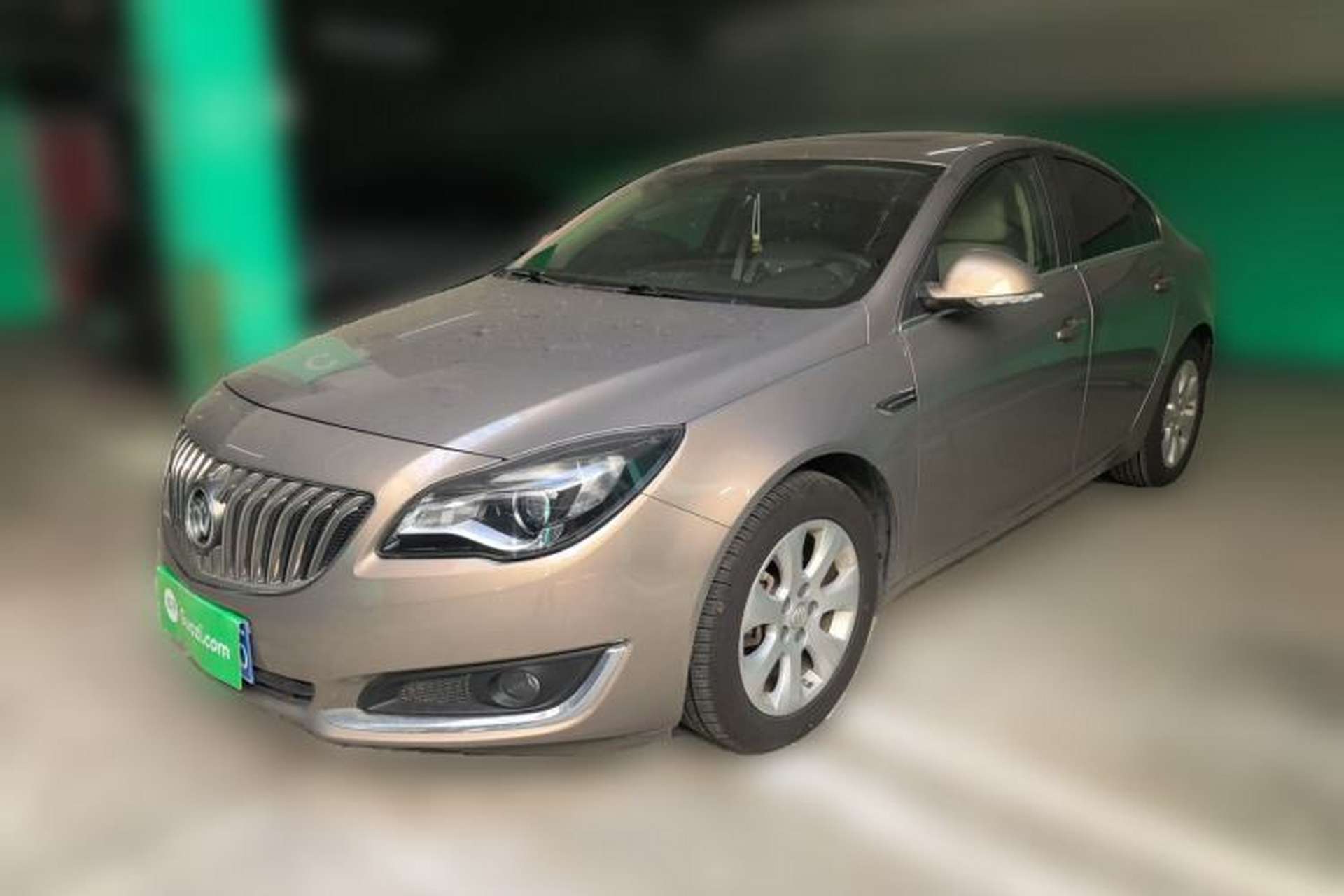 Used Buick Regal 2015 2.0L Leading Fashion Edition Front Left 45 Deg