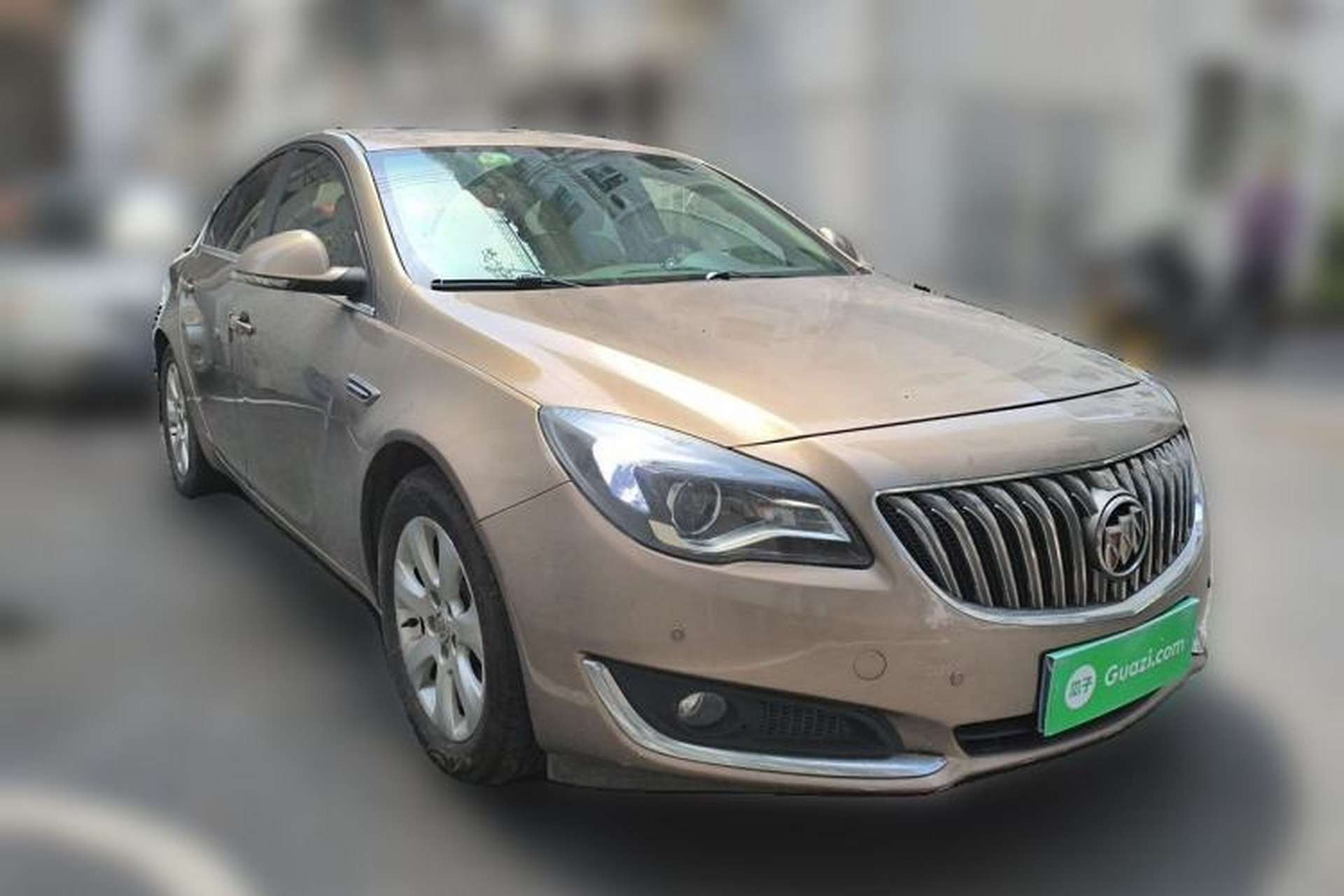 Used Buick Regal 2015 2.0L Leading Fashion Edition Front Right 45 Deg