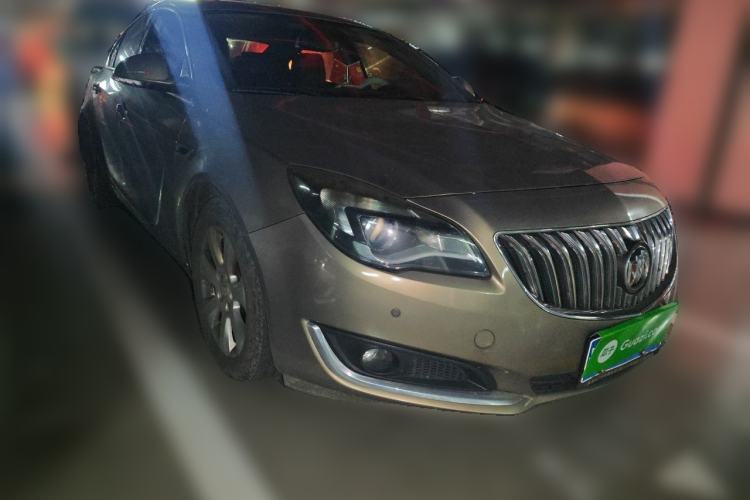 Used Buick Regal 2015 1.6T Elite Tech Model Front Right 45 Deg