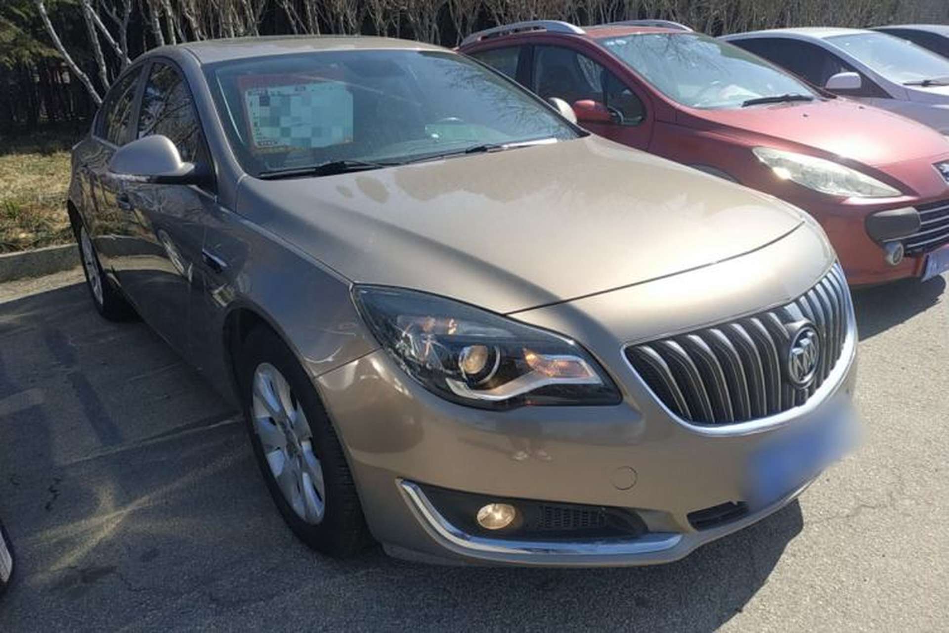 Used Buick Regal 2015 1.6T Fashion Tech Model Front Right 45 Deg
