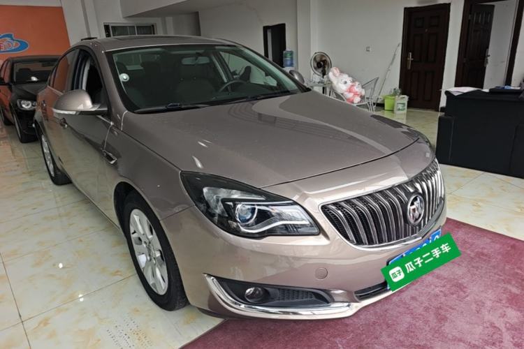 Used Buick Regal 2015 1.6T Leading Technology Model Front Right 45 Deg