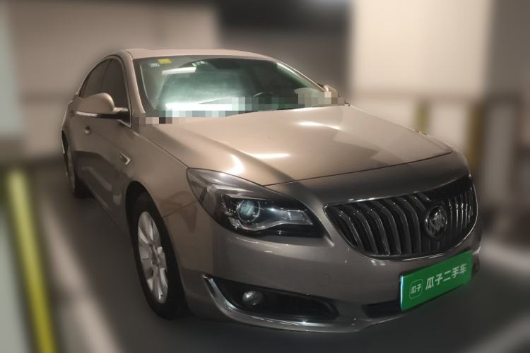 Used Buick Regal 2015 1.6T Elite Tech Model Front Right 45 Deg