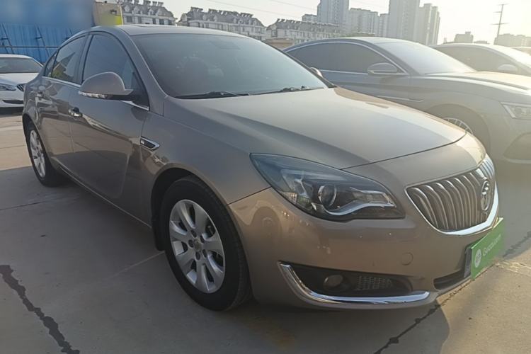 Used Buick Regal 2015 1.6T Elite Tech Model Front Right 45 Deg
