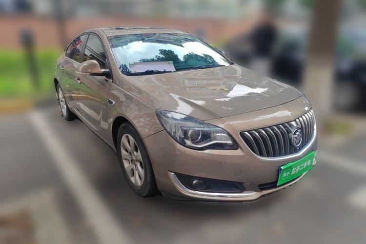 Used Buick Regal 2015 1.6T Elite Tech Model Front Right 45 Deg
