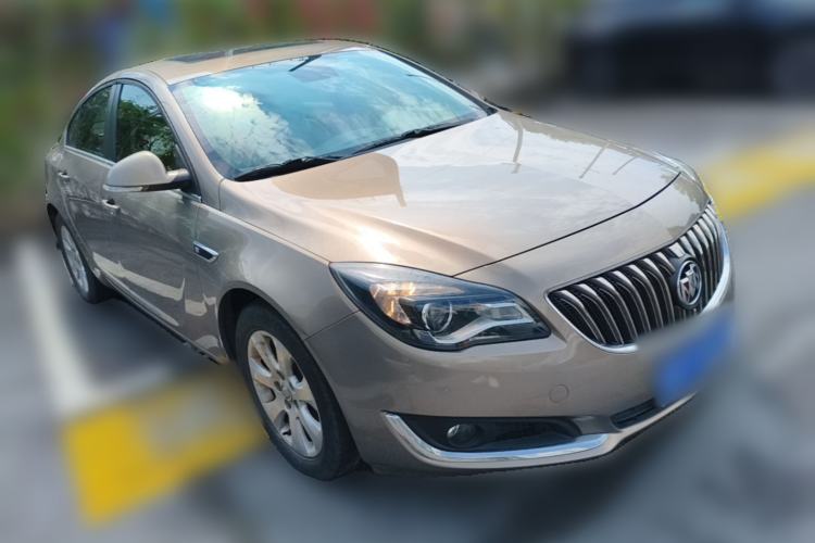 Used Buick Regal 2015 1.6T Elite Tech Model Front Right 45 Deg