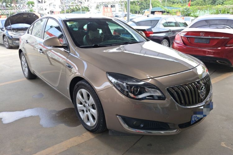 Used Buick Regal 2015 1.6T Elite Tech Model Front Right 45 Deg