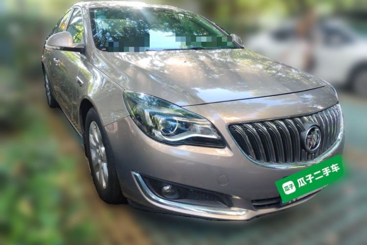 Used Buick Regal 2015 1.6T Leading Technology Model Front Right 45 Deg