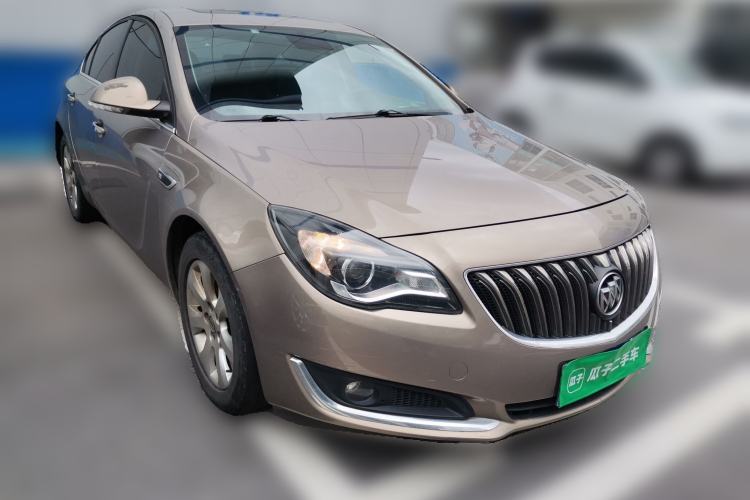 Used Buick Regal 2015 1.6T Elite Tech Model Front Right 45 Deg