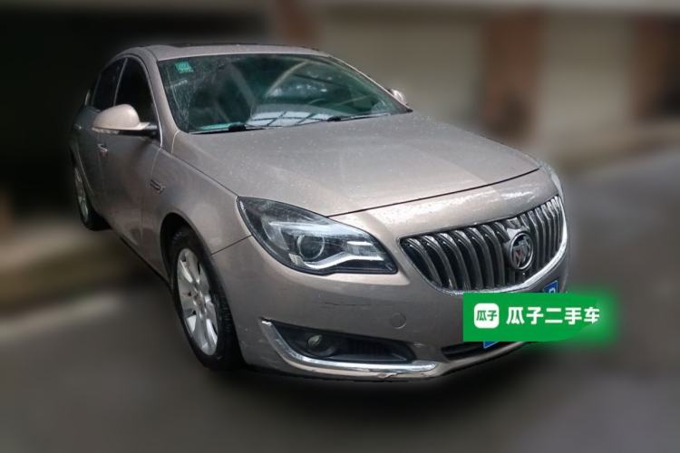 Used Buick Regal 2015 2.0L Elite Fashion Edition Front Right 45 Deg