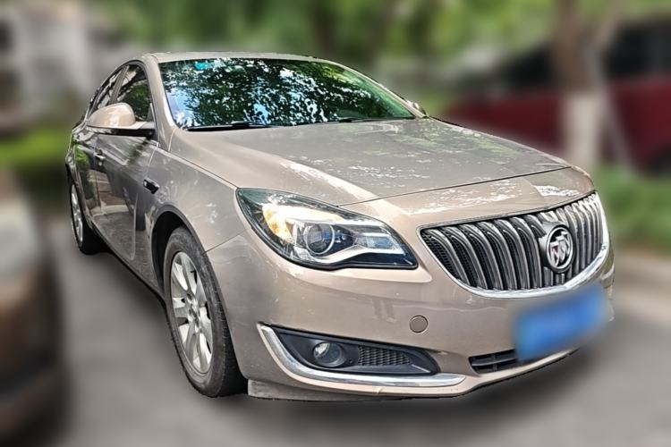 Used Buick Regal 2015 1.6T Elite Tech Model Front Right 45 Deg