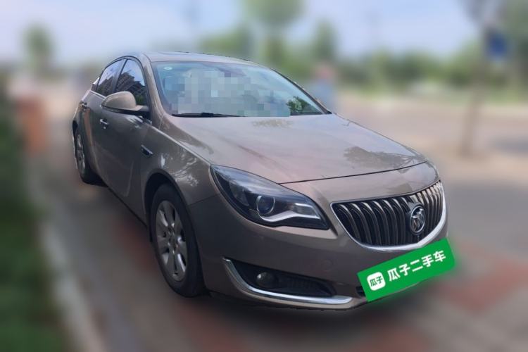 Used Buick Regal 2015 1.6T Elite Tech Model Front Right 45 Deg
