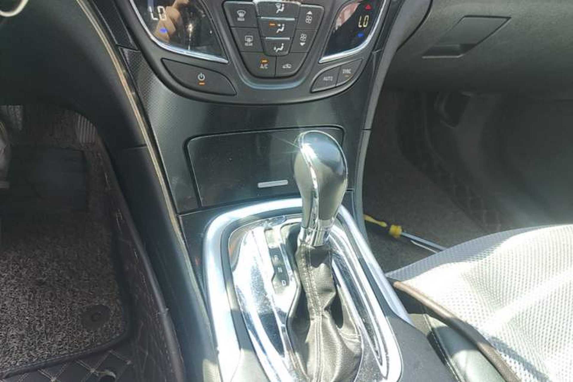 Used Buick Regal 2015 1.6T Leading Technology Model Gear Lever