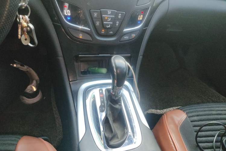 Used Buick Regal 2015 1.6T Leading Technology Model Gear Lever