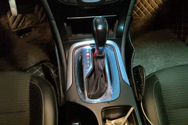 Used Buick Regal 2015 1.6T Fashion Tech Model Gear Lever