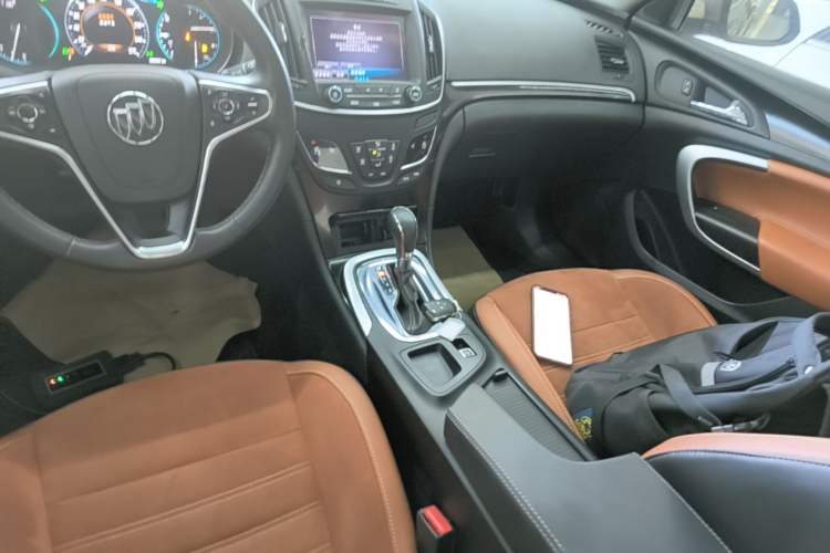 Used Buick Regal 2015 1.6T Elite Tech Model Gear Lever