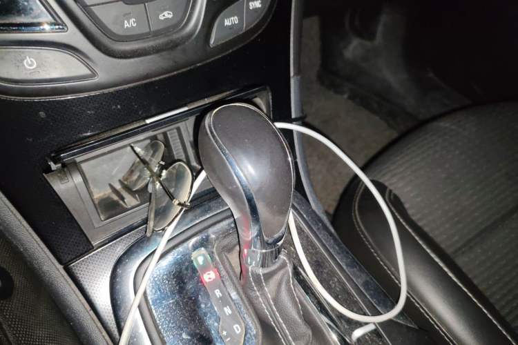 Used Buick Regal 2015 1.6T Leading Technology Model Gear Lever