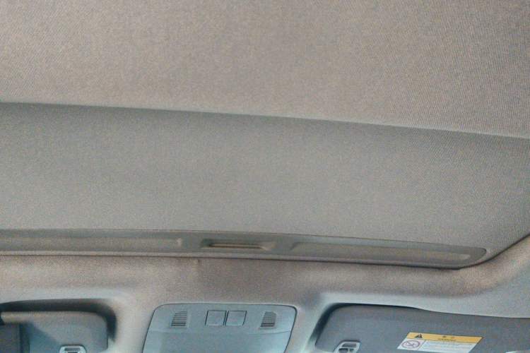 Used Buick Regal 2015 1.6T Fashion Tech Model Headliner