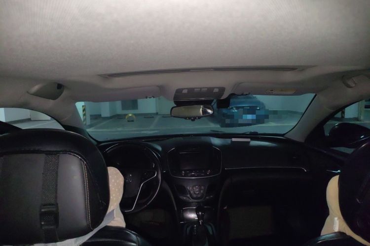 Used Buick Regal 2015 1.6T Elite Tech Model Headliner