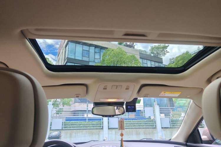 Used Buick Regal 2015 2.0L Elite Fashion Edition Headliner