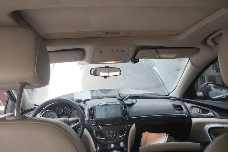Used Buick Regal 2015 2.0L Leading Fashion Edition Headliner