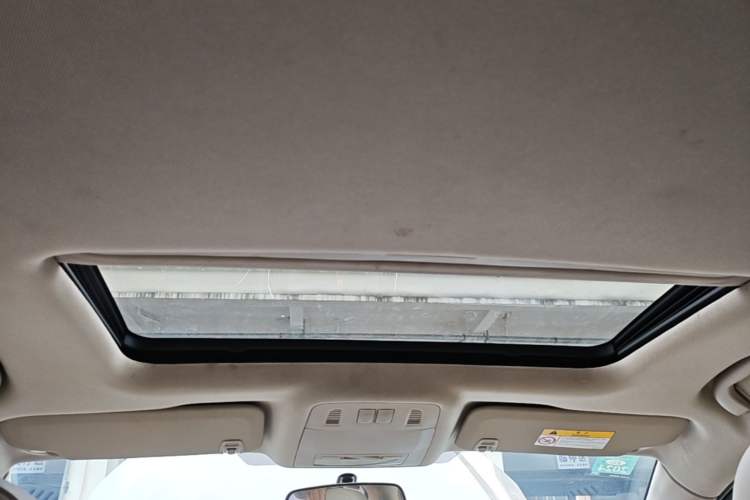 Used Buick Regal 2015 2.0L Leading Fashion Edition Headliner